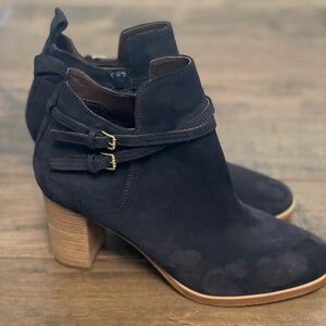 Cole Haan navy suede bootie